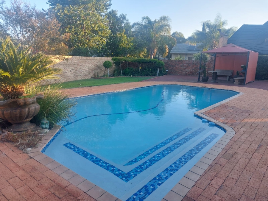 4 Bedroom Property for Sale in Monument Heights Northern Cape